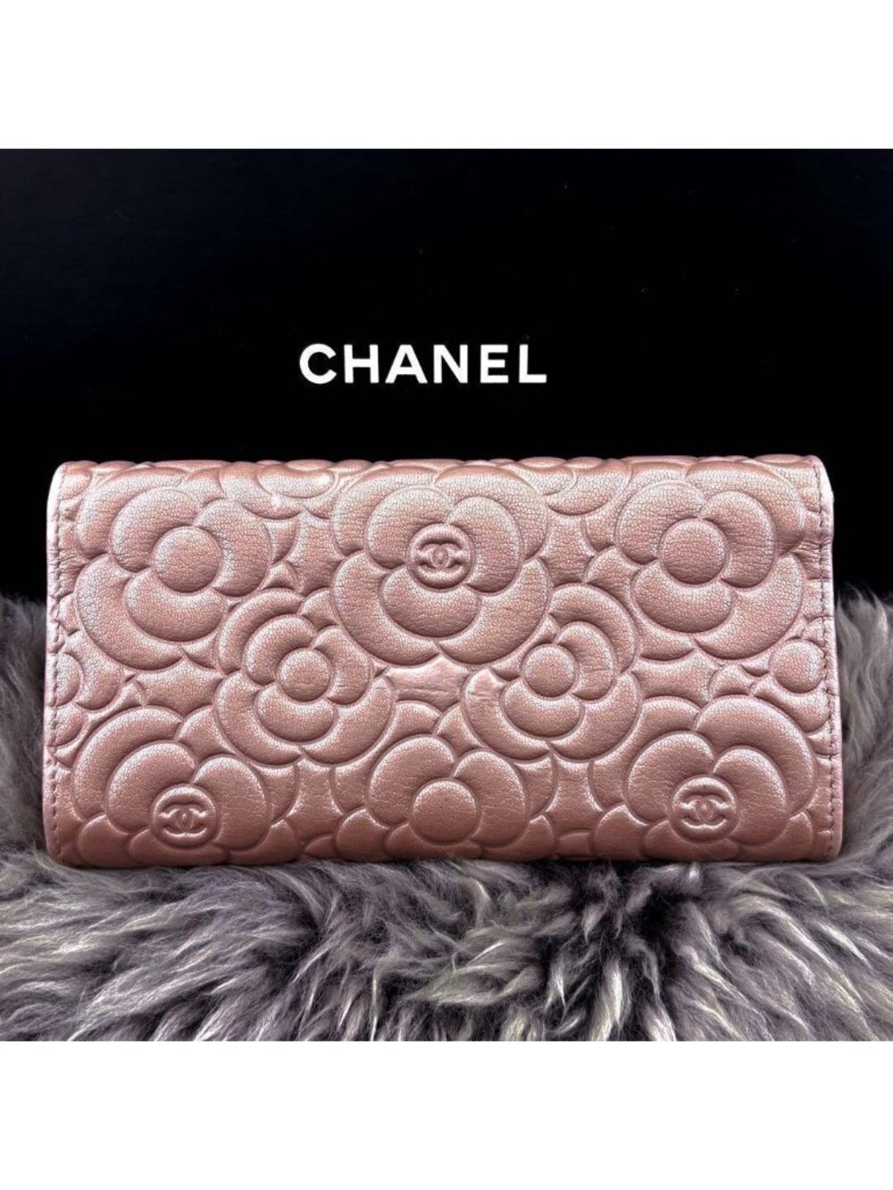 Chanel Wallet Camellia Embossed Flap - Picture 4 of 16
